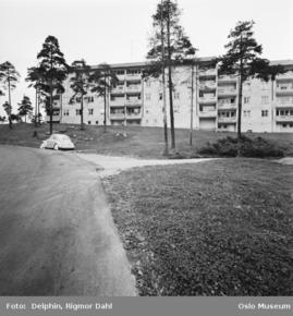 Ragna Nielsens vei 5 Tonsenhagen blokk drabantby bil boble 1965